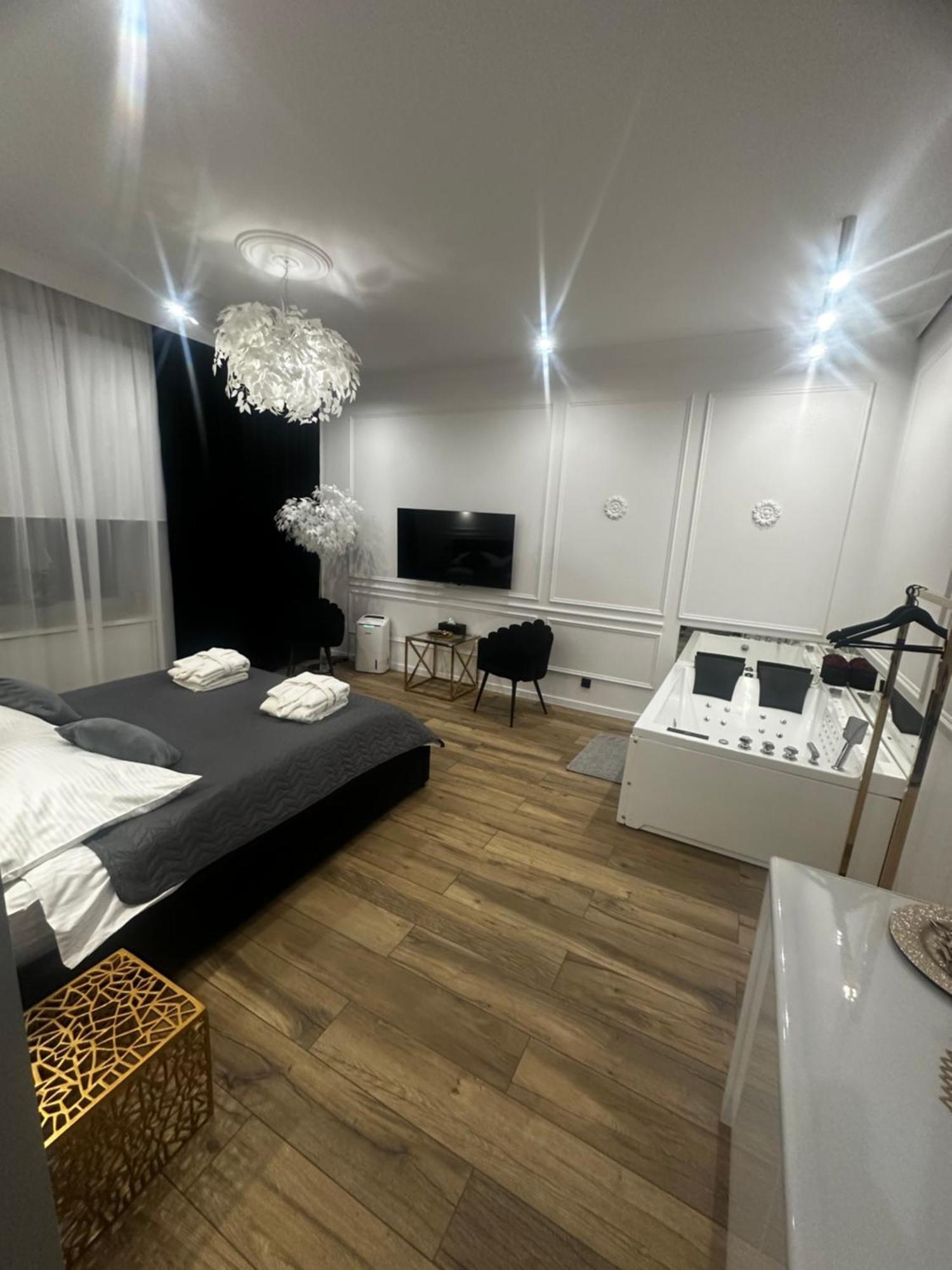 Apartament Shine Prywatne Jacuzzi Starowislna Kraków Zewnętrze zdjęcie